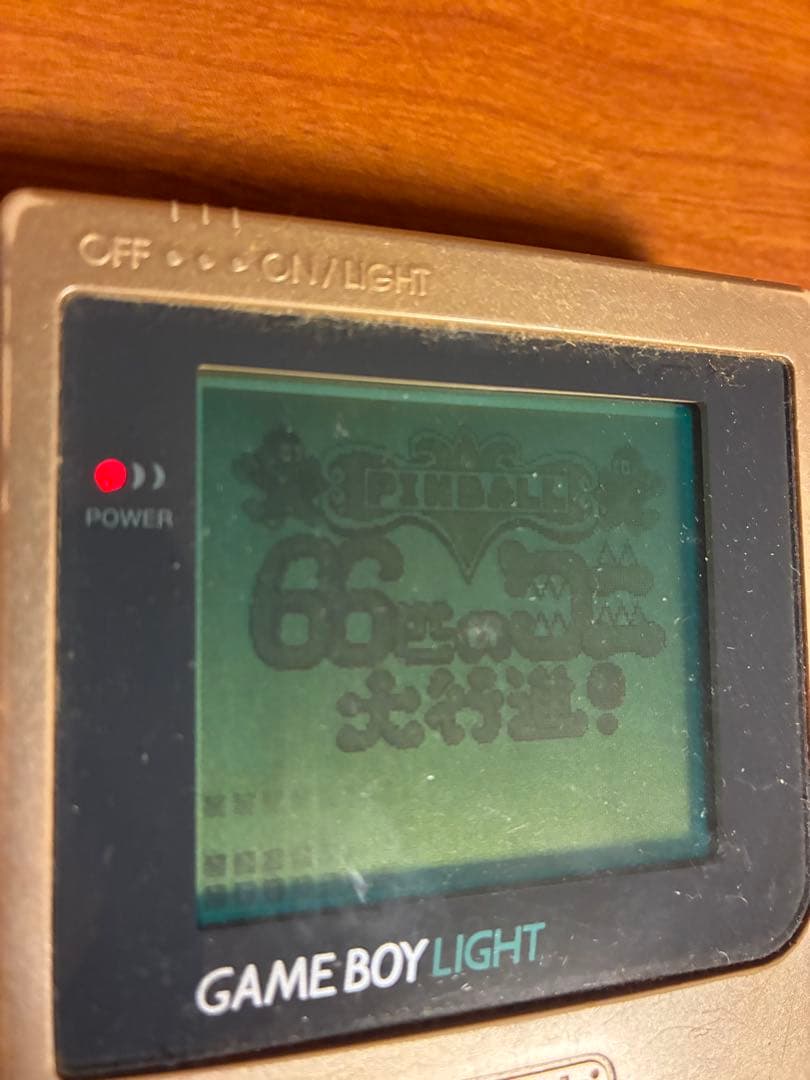 GAME BOY LIGHT ゴールド 本体 カセット7種付属 データ残有含 GAME BOY LIGHT ゴールド 本体 カセット7種付属 データ残有含