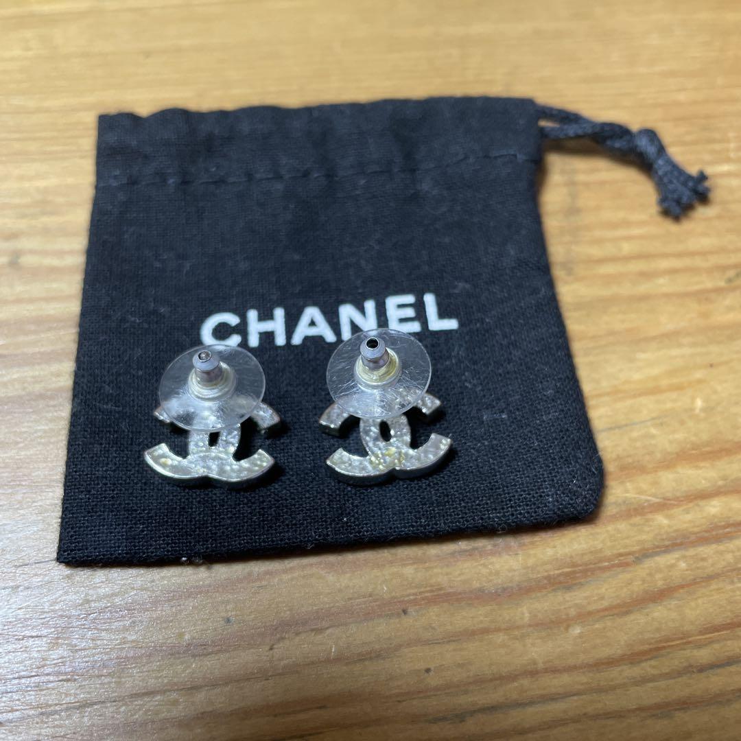 CHANEL CCロゴピアス クリスタル付き