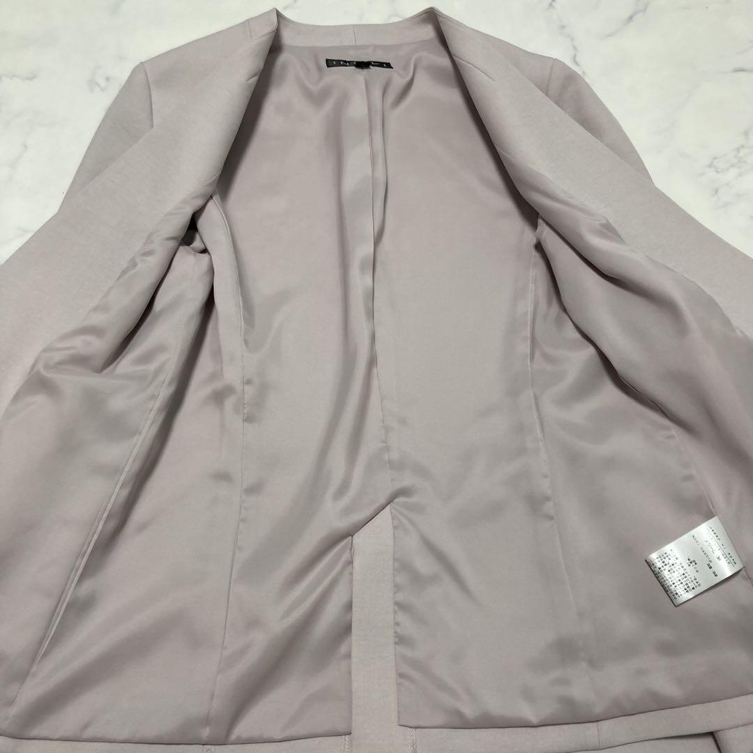 美品　インディヴィINDIVI ノーカラーパンツスーツ　ベージュ系　サイズ36