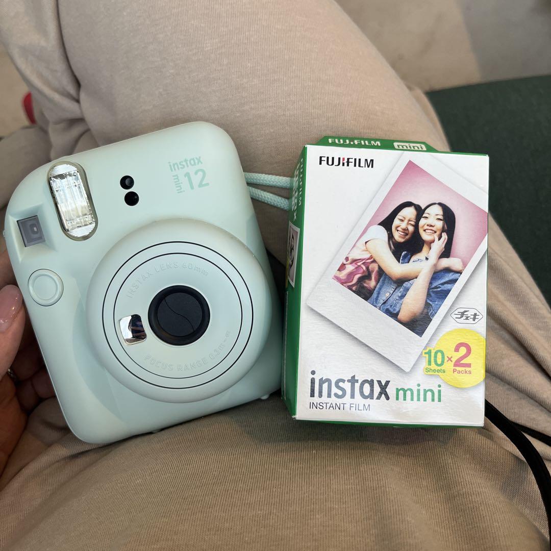 Fujifilm instax mini 12 本体 + フィルム