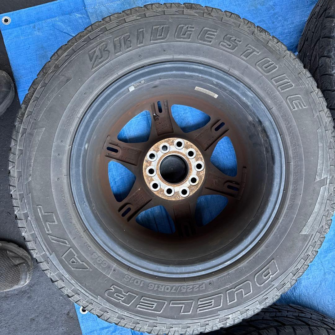 ブリヂストン DUELER 16インチタイヤ　デリカにて使用