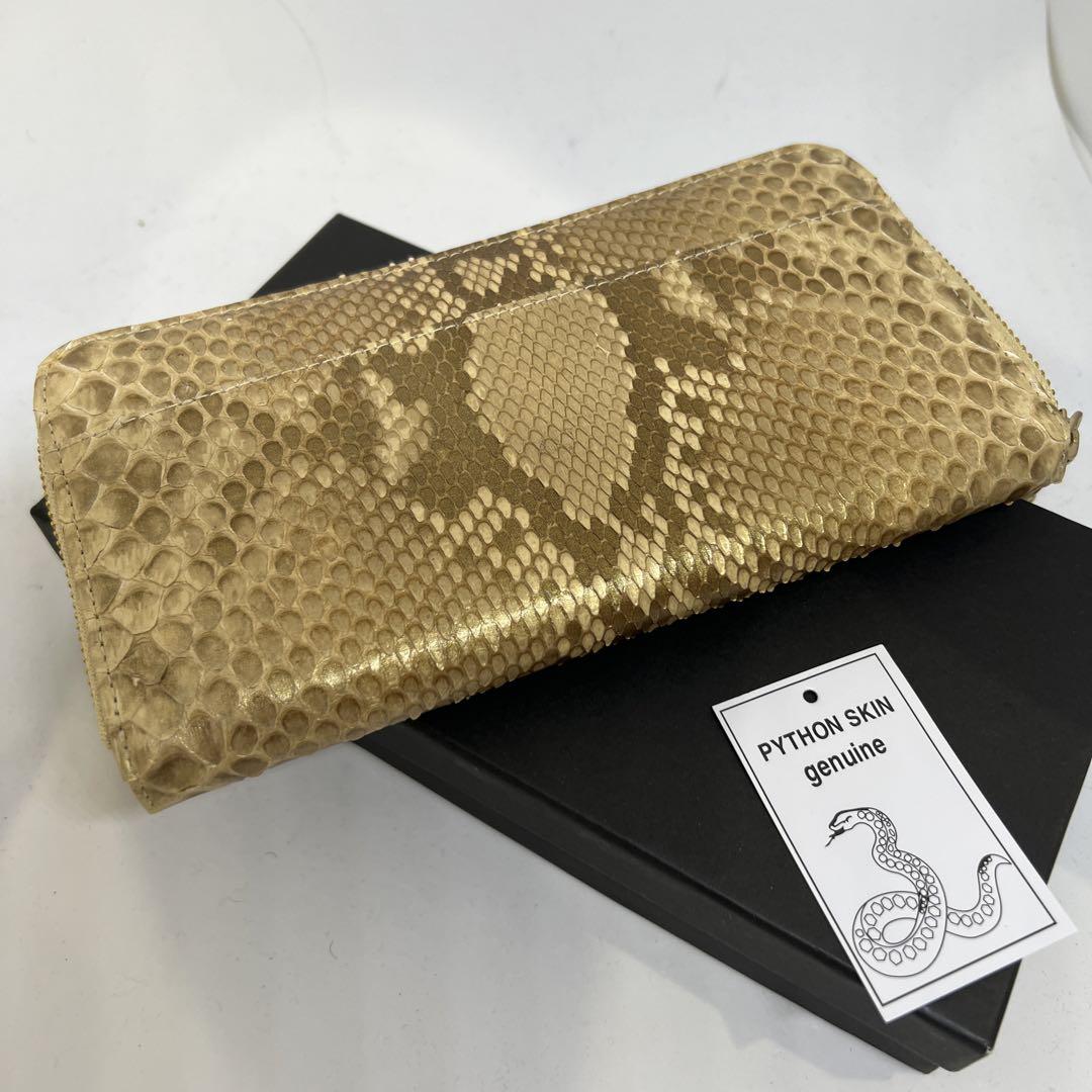 Vie❤️ さん専用　ヘビ革 パイソン　一枚革　ゴールド ラウンドファスナー長財布