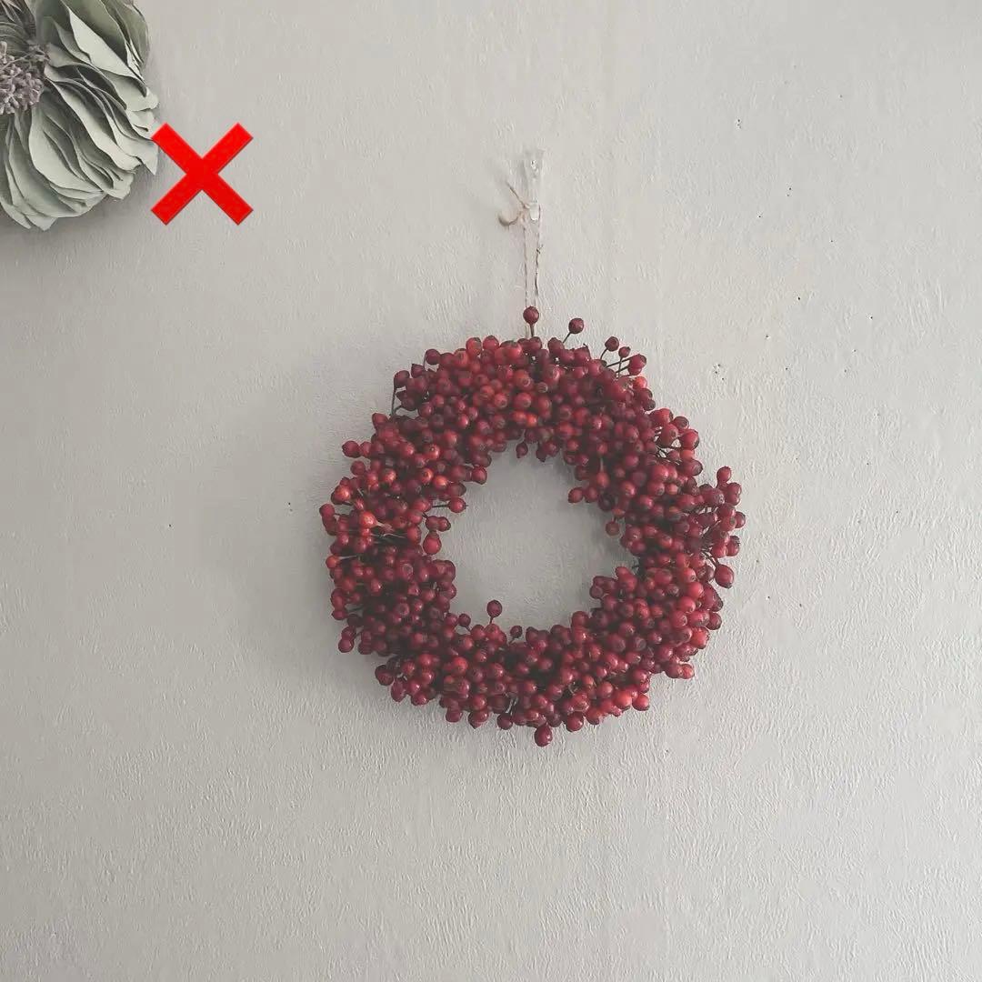 ドライフラワー リース 真っ赤な実のリース 野ばらの実 ベル付きにも変更可やや傷や汚れあり