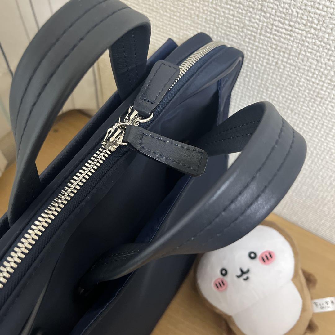 美品お値下げネイビー ビジネスバッグ A4対応