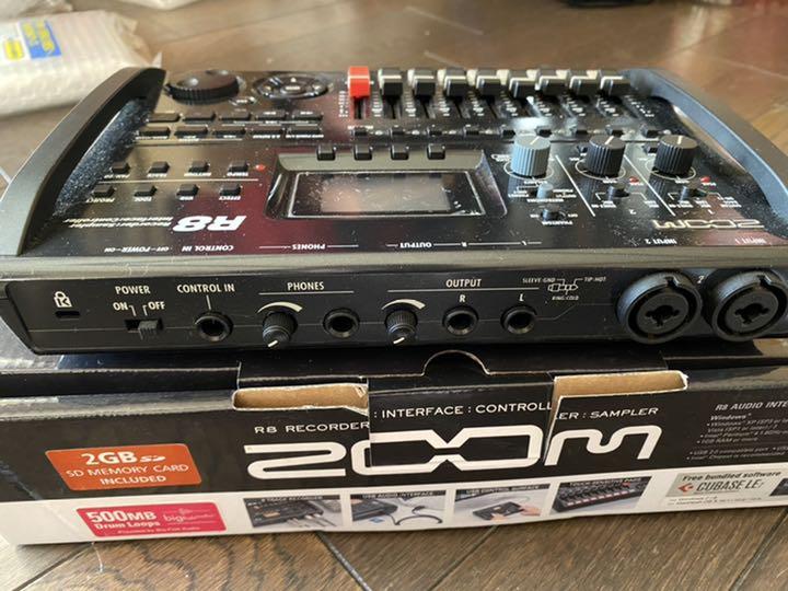 ZOOM 元箱への戻し方を忘れましたので値下げします lmpzf-m56428968853 R8 得価再入荷