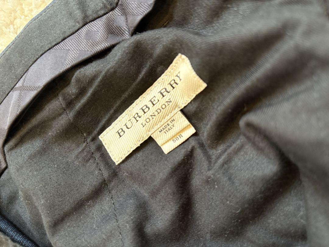 Burberry ダークブルー ビジネススーツ