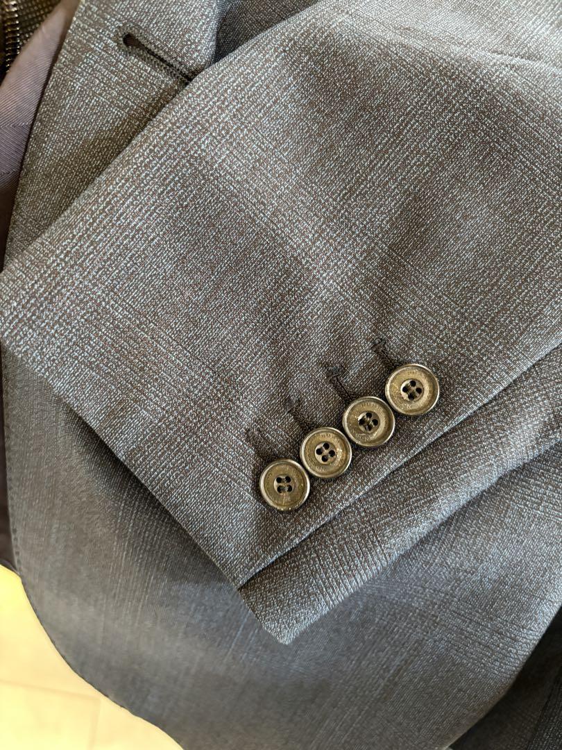 Burberry ダークブルー ビジネススーツ