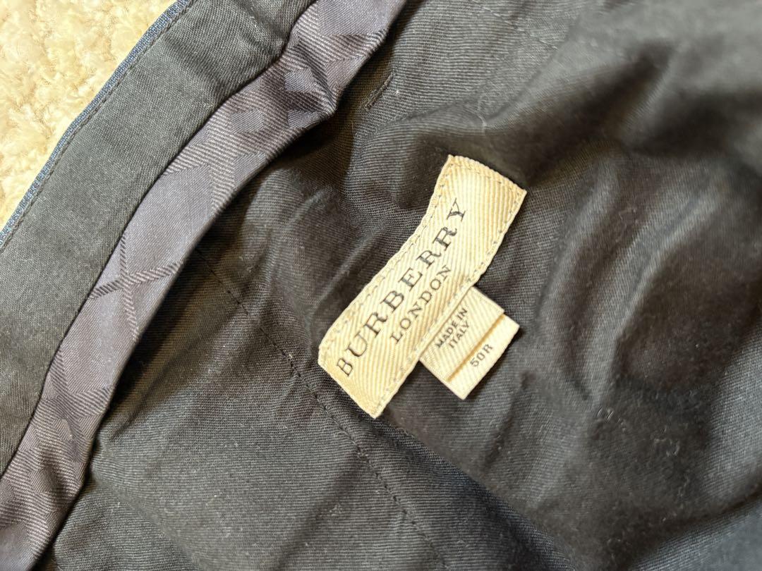 Burberry ダークブルー ビジネススーツ