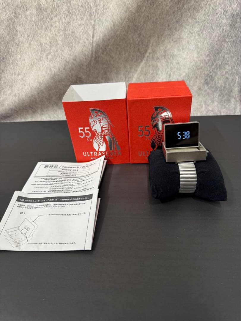 ウルトラセブン55thビデオシーバーデジタルウォッチウルトラマン