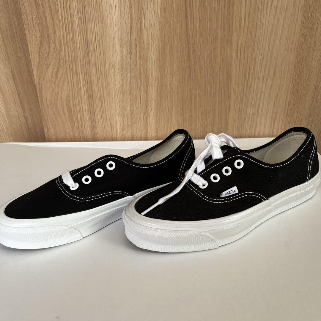 限定商品！！VANS VAULT OG AUTHENTIC LX BLACK