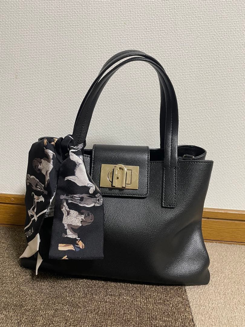 FURLA バック