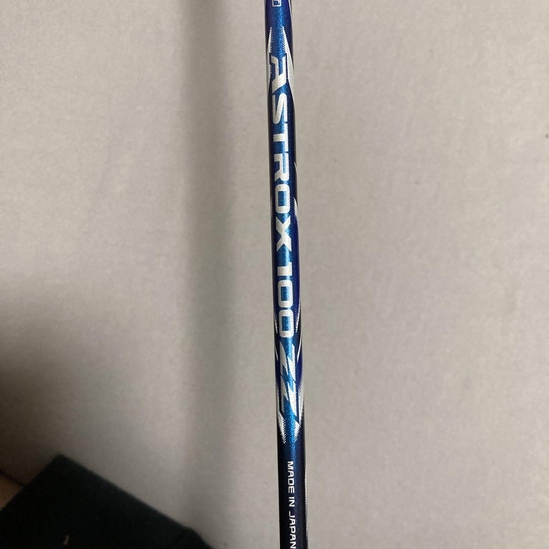 ASTROX 100 ZZ バドミントンラケット 2本セット　ジャンク品ヒビあり