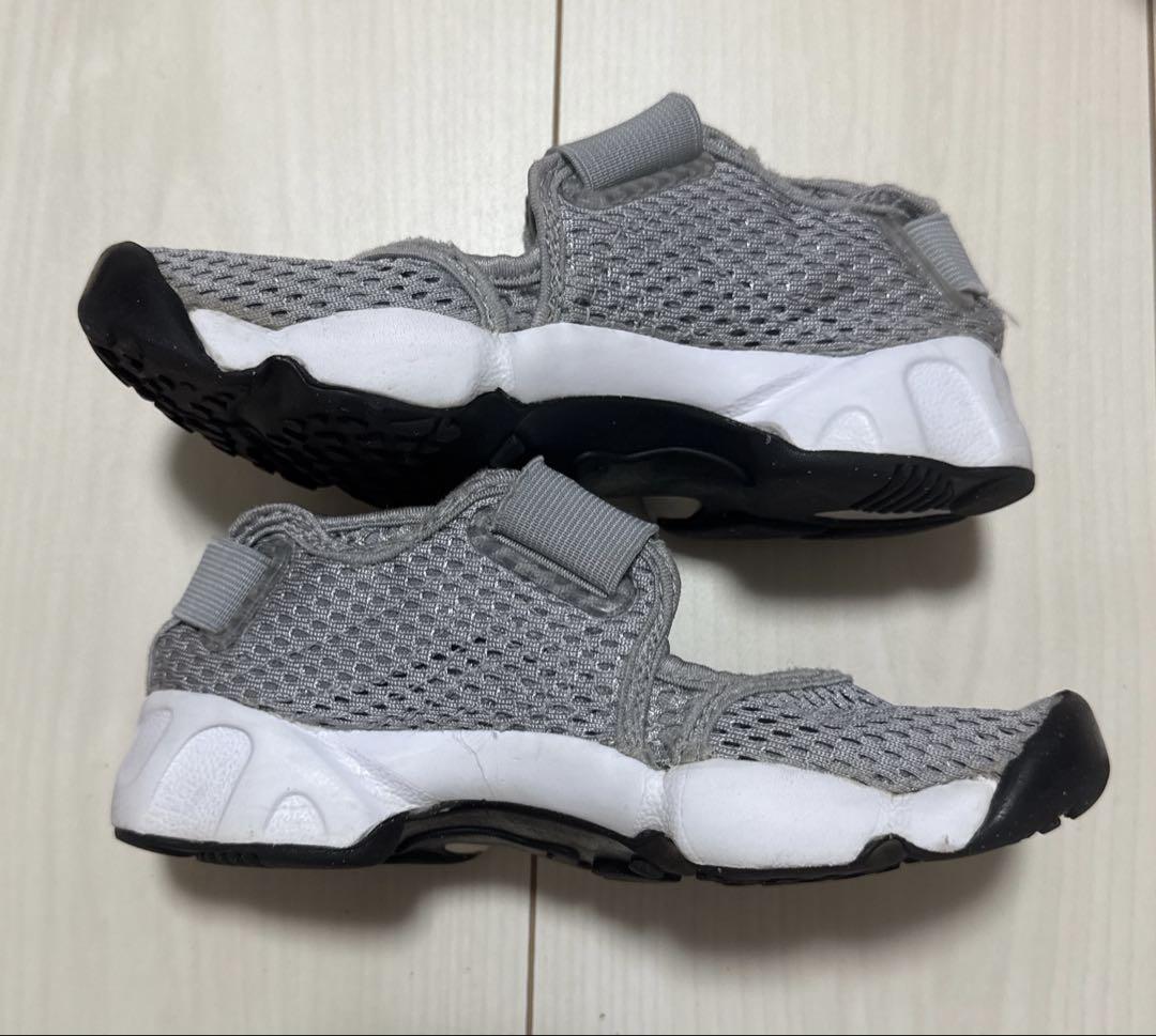 NIKE エアリフト リトルリフト 19cm グレー - メルカリ
