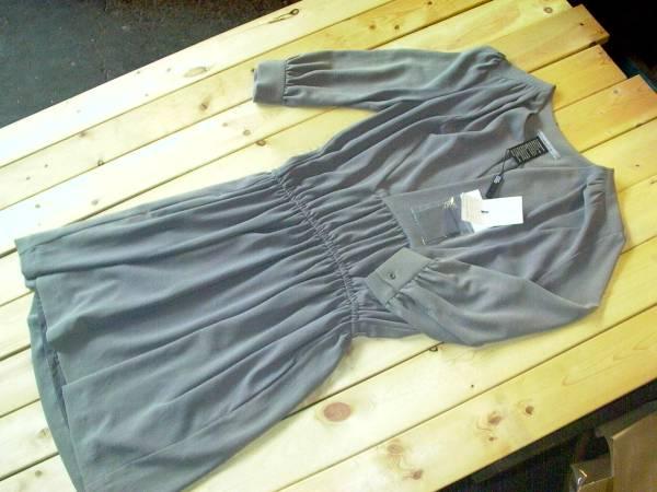 メルカリ Sov ダブスタdouble Standard Clothingワンピースグレー ひざ丈ワンピース 1 000 中古や未使用のフリマ メルカリ Sov ダブスタdouble Standard Clothingワンピースグレー ひざ丈ワンピース 1 000 中古や未使用のフリマ