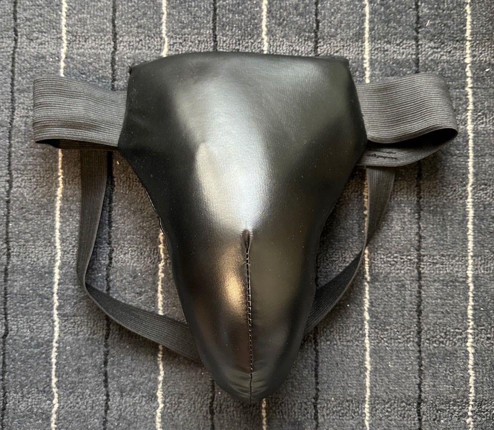 格闘技　スポーツ用　ファールカップ　クロッチプロテクター