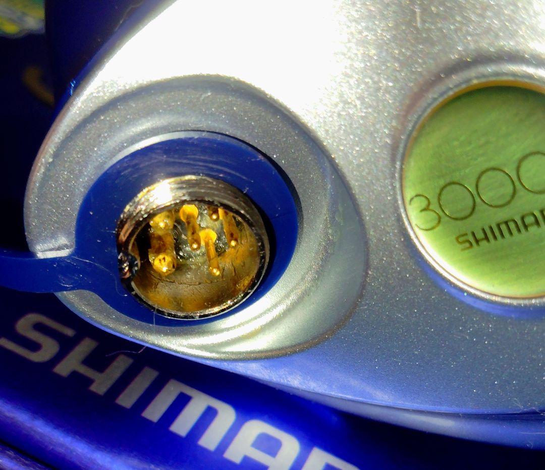 シマノ電動リール電動丸3000H実釣未使用なのでピカピカです