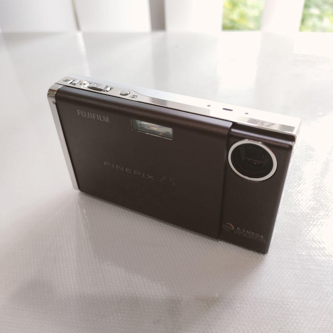 【送料無料】FUJIFILM finepix Z5fd デジタルカメラ