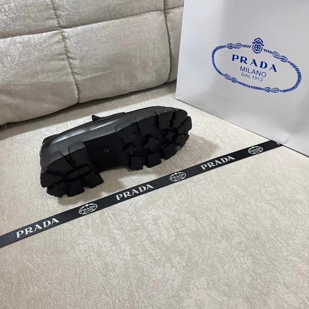 【美品】厚底 PRADA