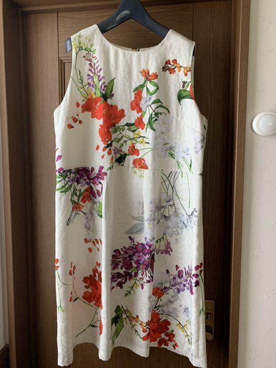 ワンピース＋カーディガン（未着）