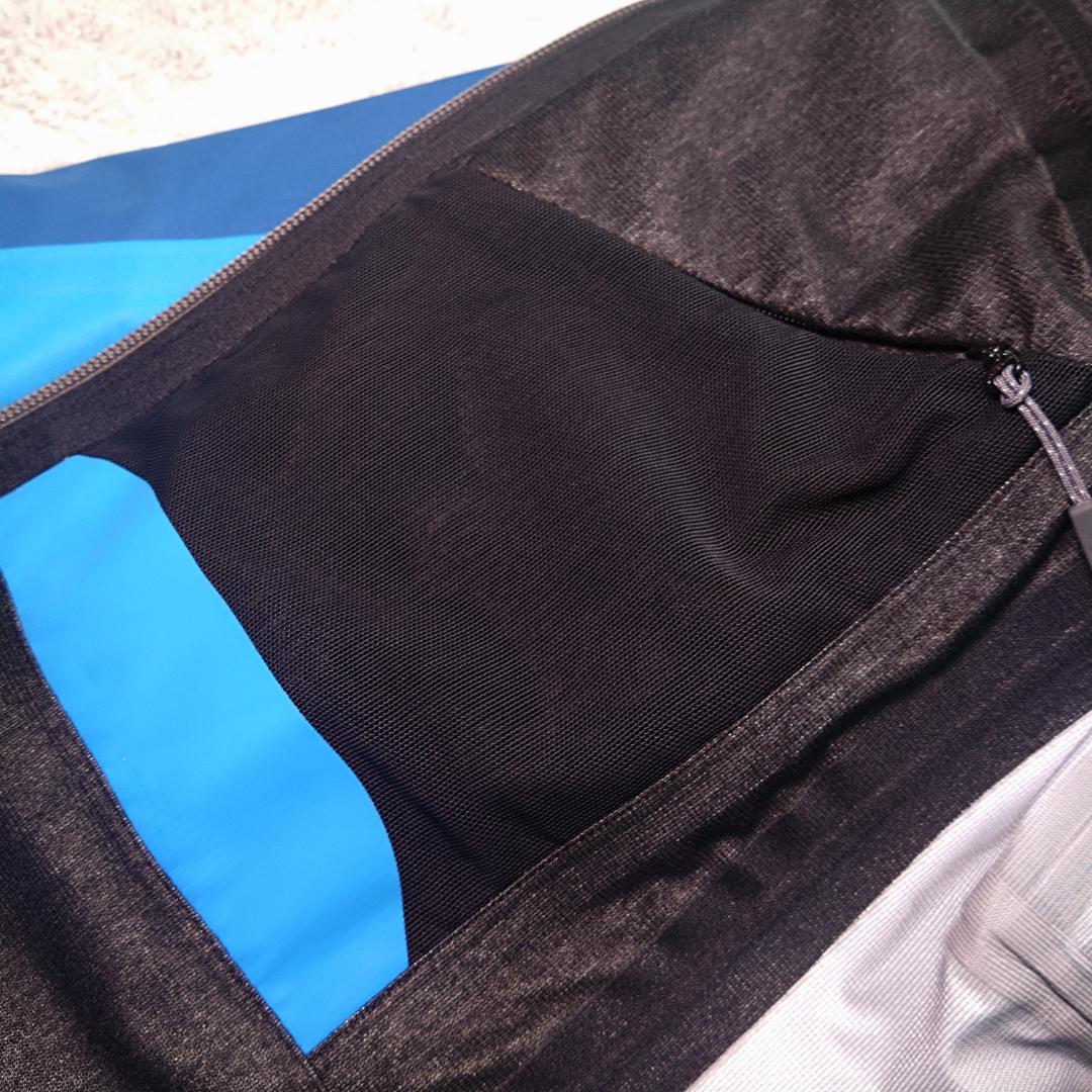 美品モンベルmontbell、コスミックパーカ、YKＫ、パウダーガード、青
