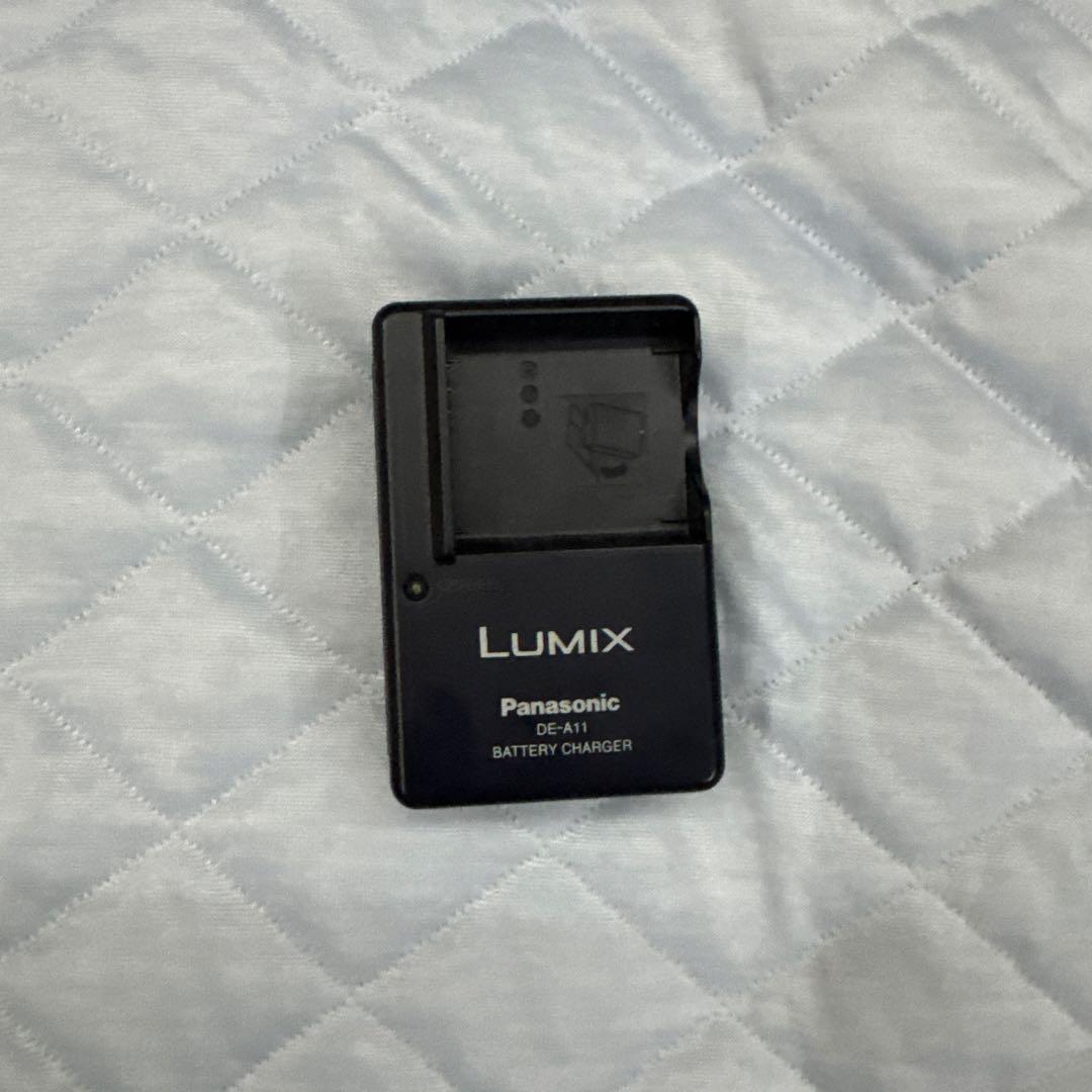 Panasonic コンパクトデジタルカメラDMC-FX50-S