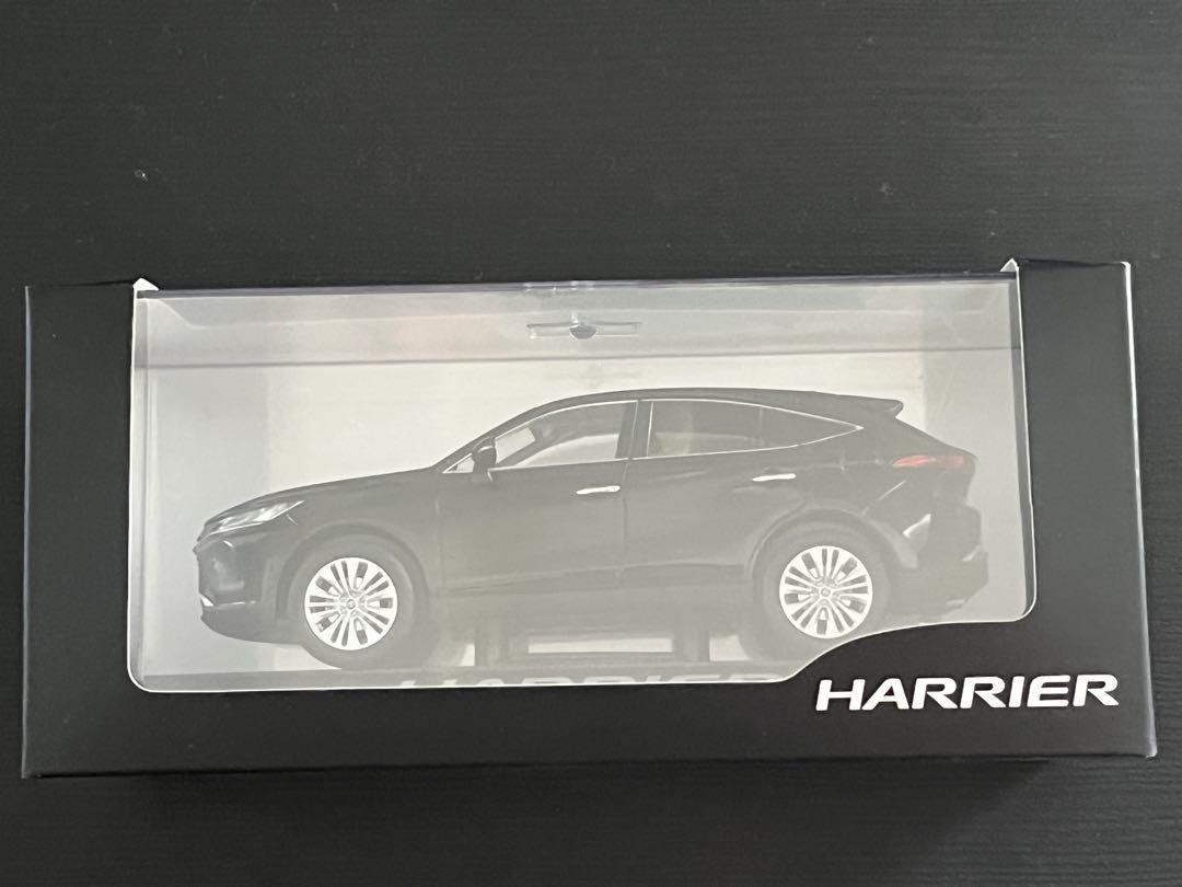 トヨタ HARRIER ミニカー 1/30スケール ダイキャスト製 ミニカー