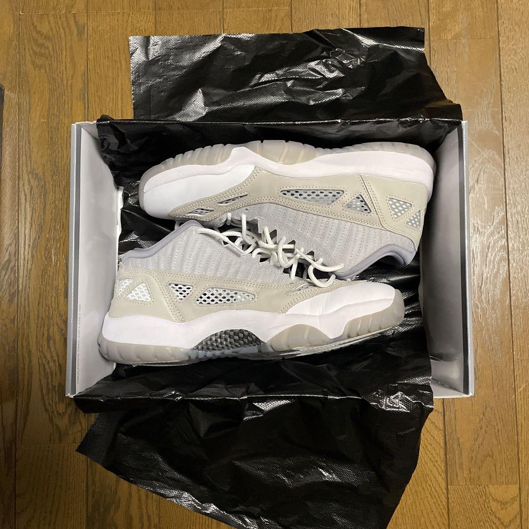 ジョーダン11 low jordan11 グレー ホワイト