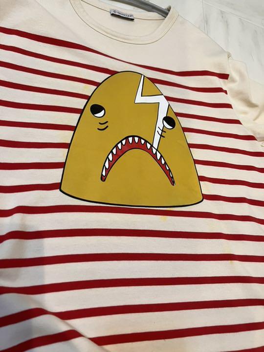 モンクレール サメ Tシャツ