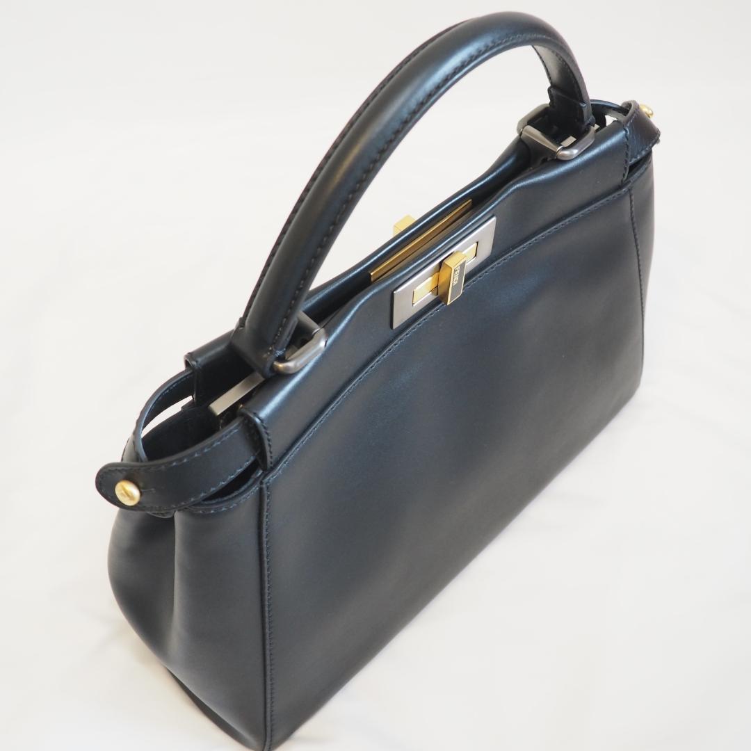 極美品 FENDI フェンディ ピーカブー レザー ブラック ハンドバッグ