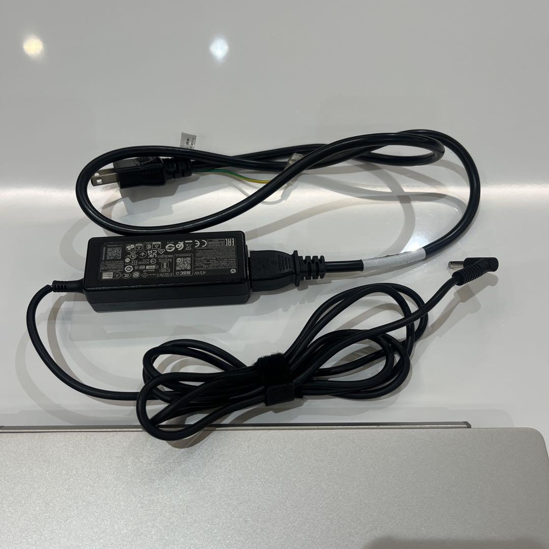 HP Pavilion 13-an1000 ノートPC ケース付き
