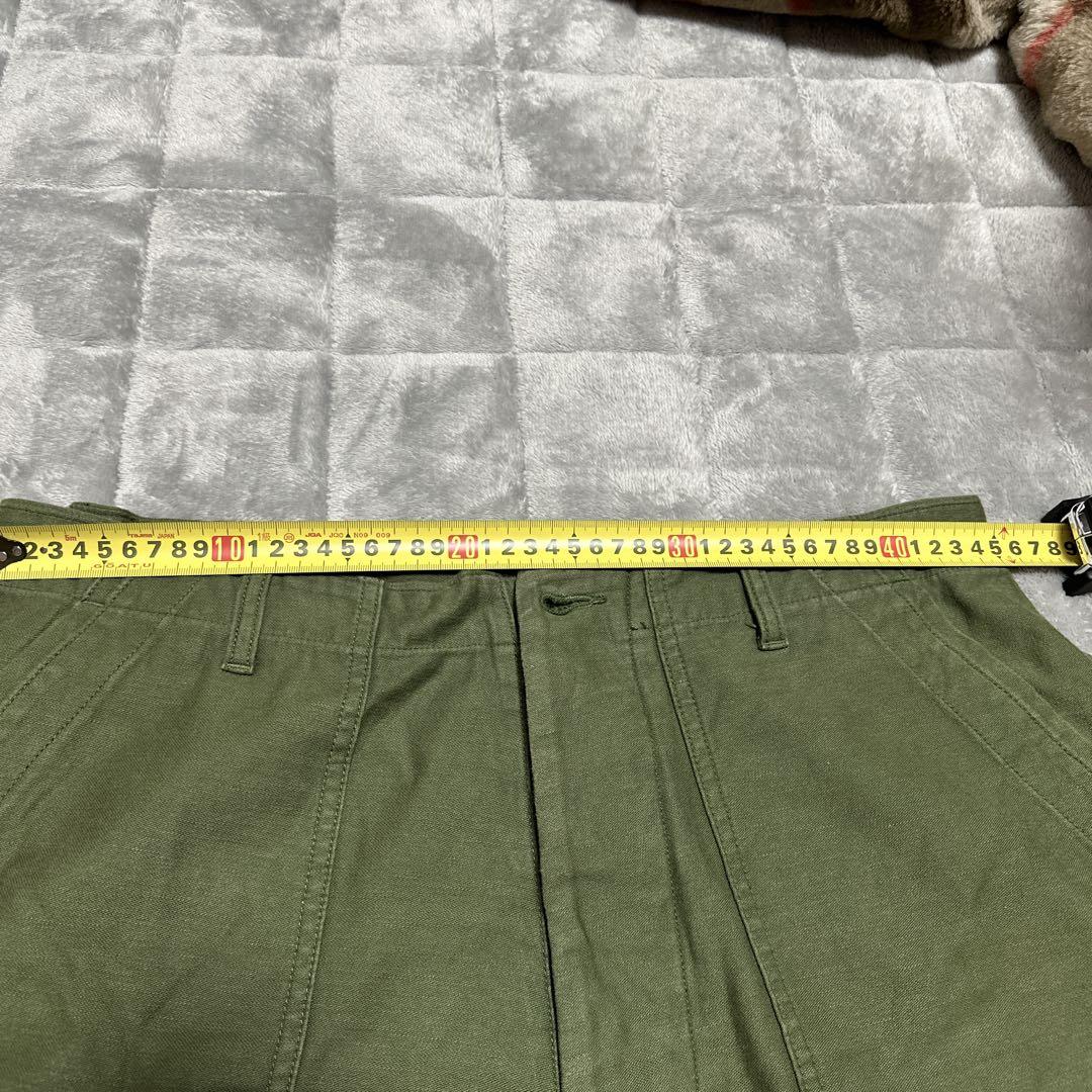 KAVU オリーブグリーン ショートパンツ L - メルカリ