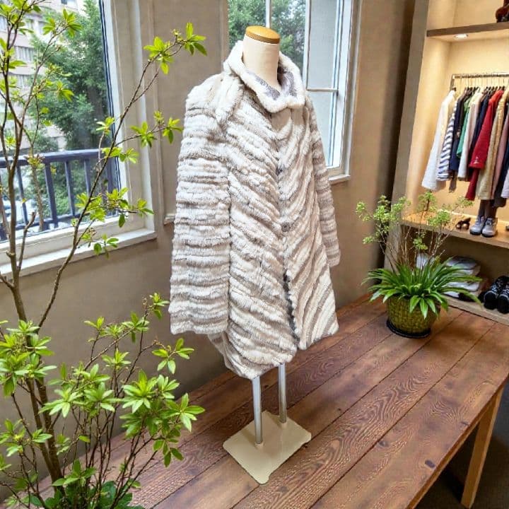 ラビットレッキス ファーコート ベージュストライプ ラビットレッキス ファーコート ベージュストライプ