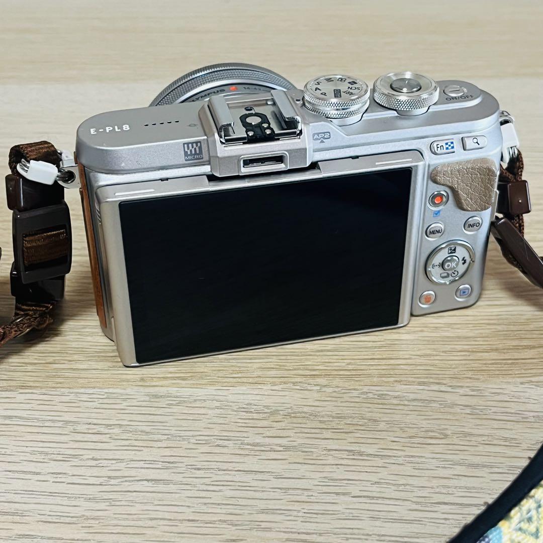 OLYMPUS PEN E-PL8 ブラウン 本体 充電器 SDカード付 その他