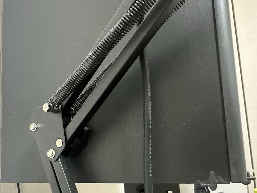 ALESIS / Monitor One Mk2 スタンド、ケーブル付