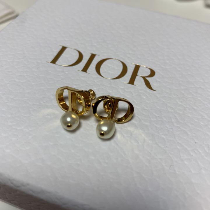 DIOR ピアス PETIT CD ピアス - メルカリ