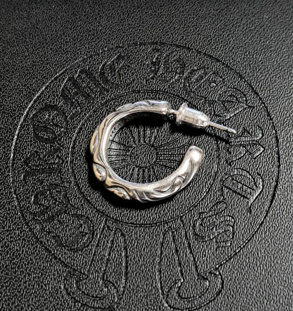 CHROME HEARTS スクロール フープ ピアス 片耳