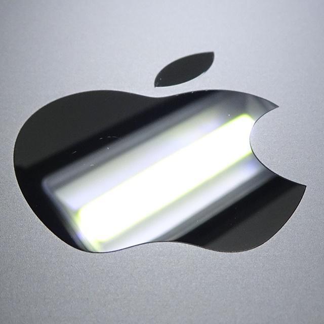 MacBook本体 MacBook Pro 13_2020 i7/16GB/512GB_SLV_2