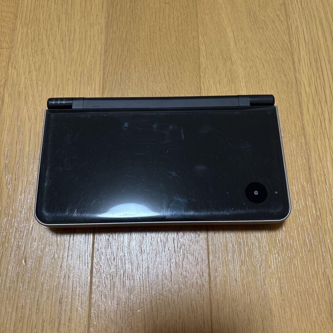 Nintendo DS i LL 本体