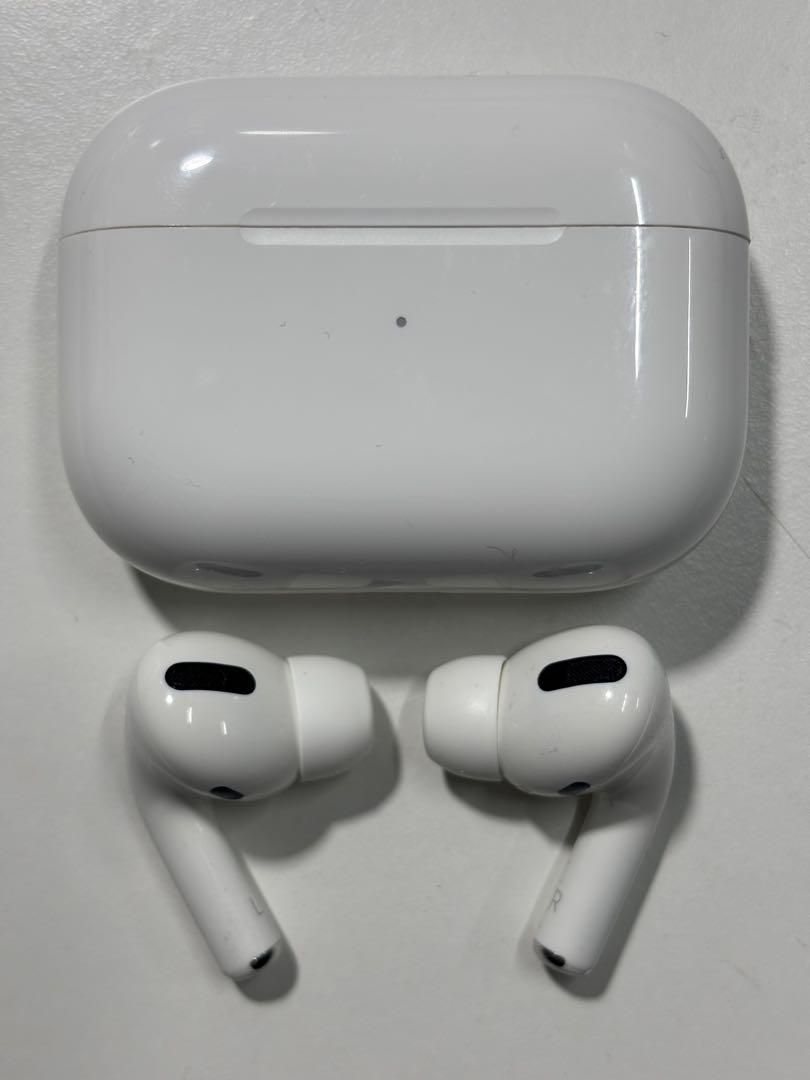 中古　AirPods Pro A2084ワイヤレスイヤホン　Bluetooth Apple AirPods Pro 第1世代 A2083 A2084 A2190 MWP22J/A