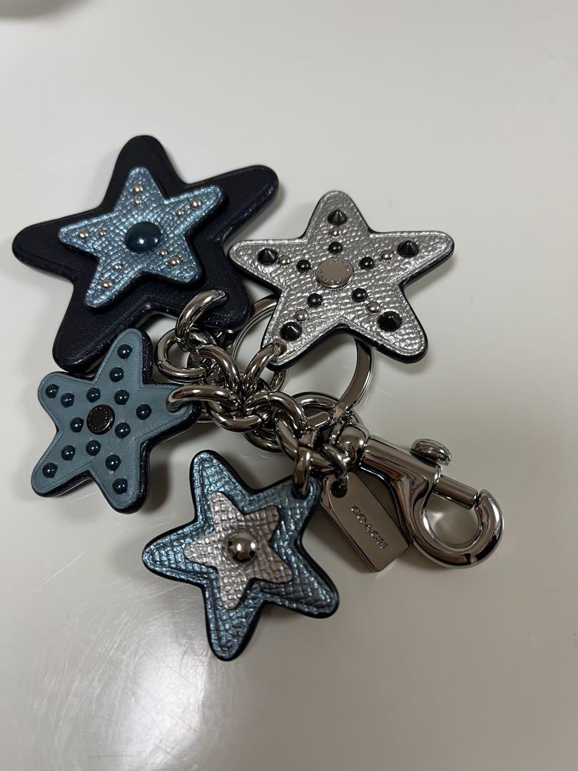 COACH 星型チャーム キーホルダー 新品] coach 星型レザー風チャームキーホルダー新着