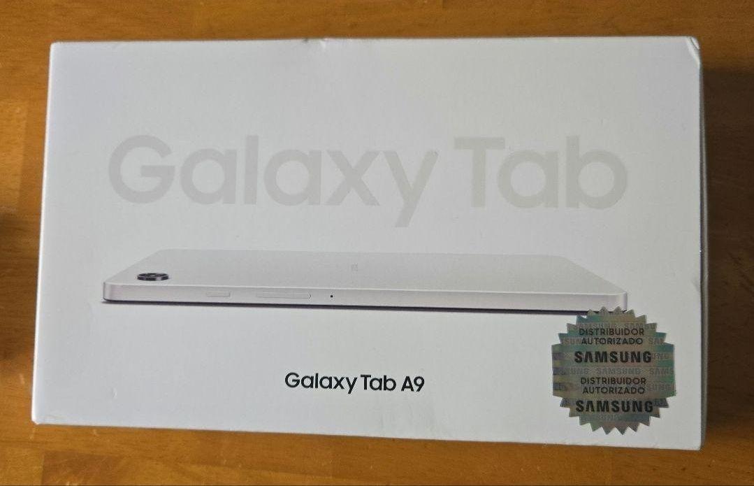 新品未開封　Samsung Galaxy Tab A9 シルバー