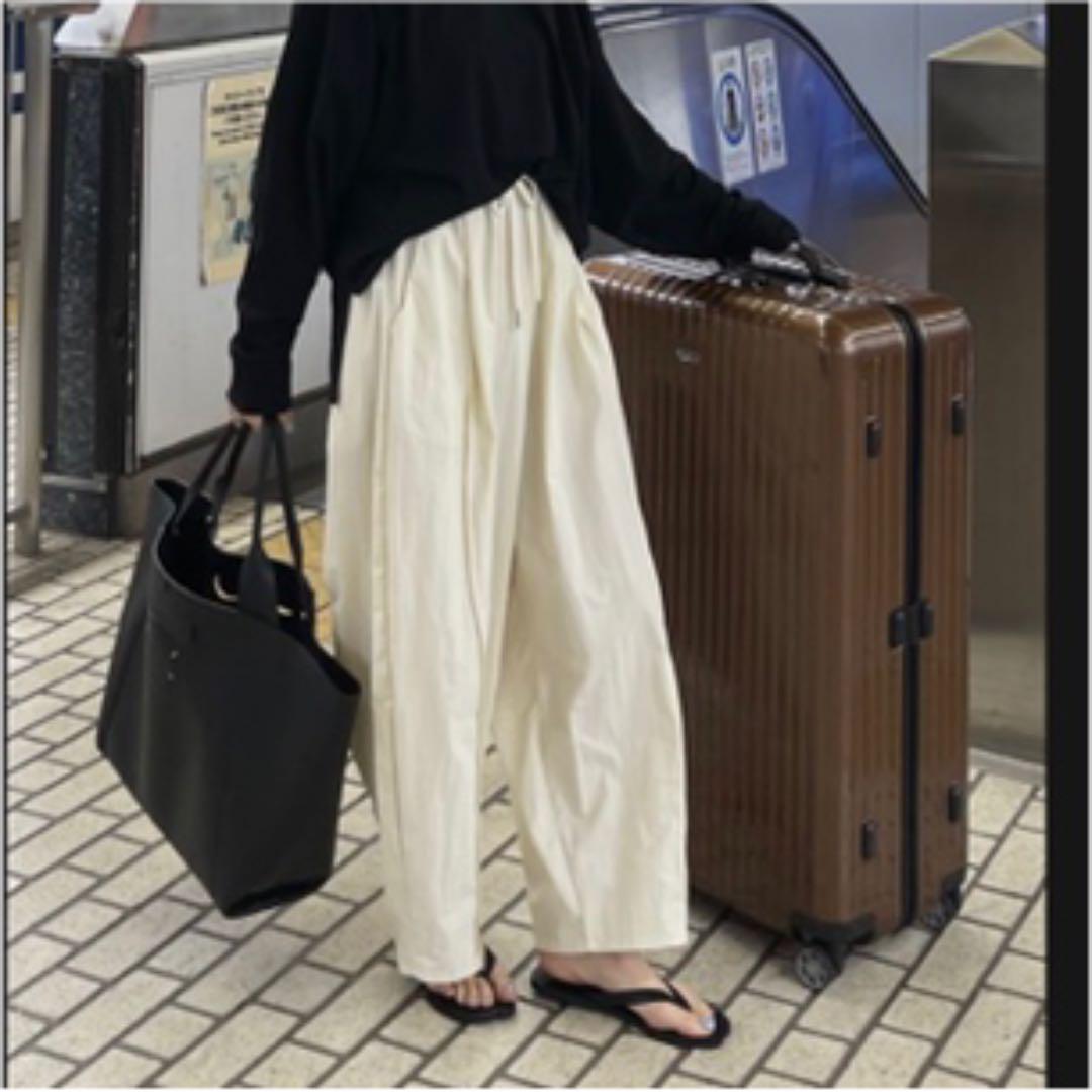 新品　FASHIRU ルーズテーパードシャカパン　アイボリー