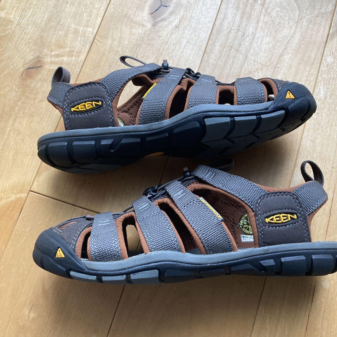KEENサンダル メンズ クリアウォーター CNX