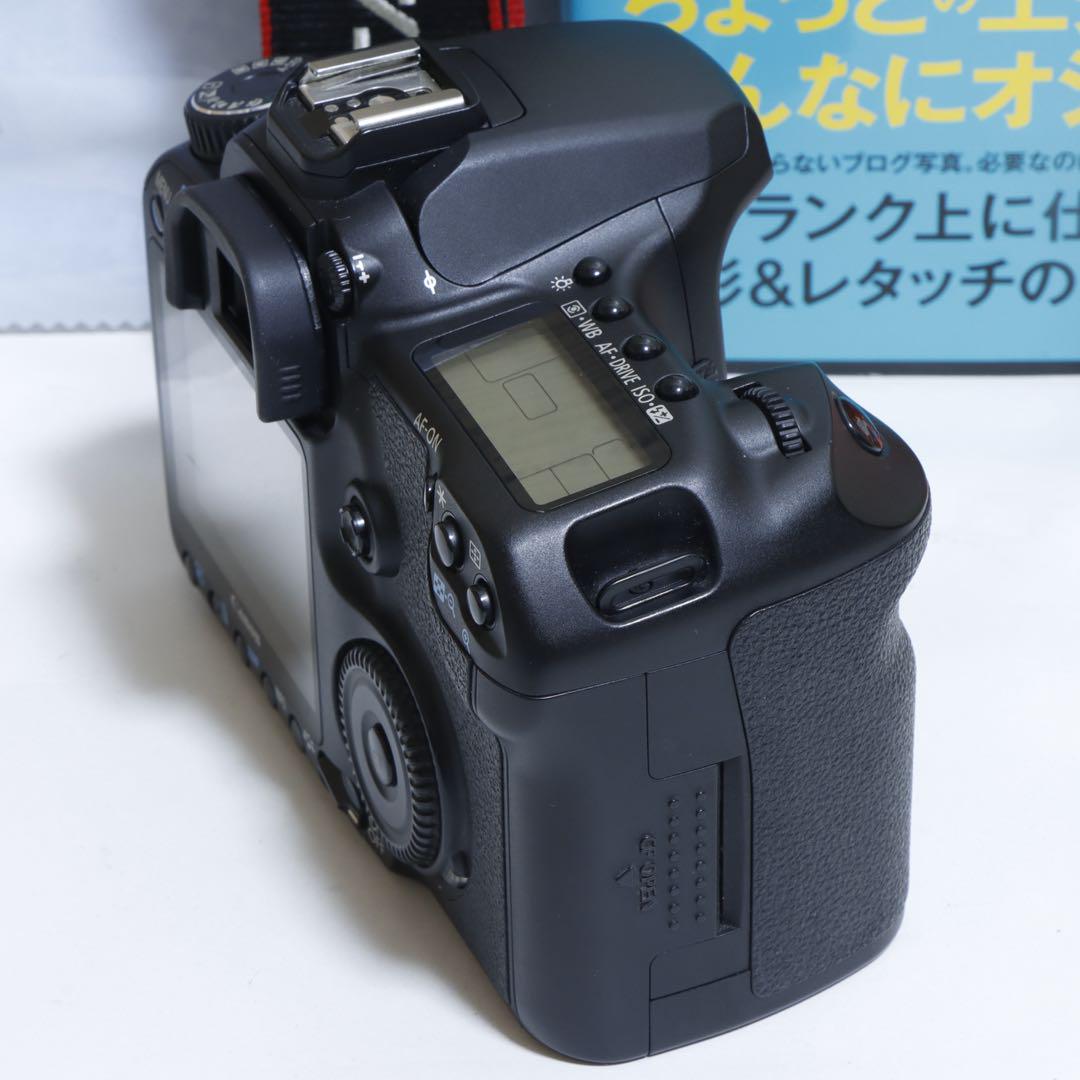 ☆スマホに送れる一眼レフ☆本格入門機☆ キャノン EOS 30Dセット♫ ☆スマホに送れる一眼レフ☆本格入門機!⭐︎ キャノン EOS 30DIS