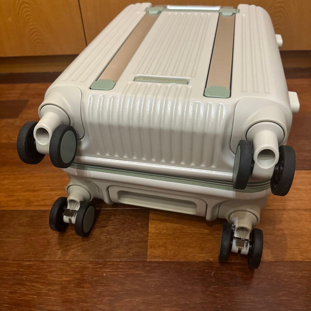 イノベーターキャリーケース フラジャイル 21L サンドベージュ イノベーターキャリーケース フラジャイル 21L サンドベージュ