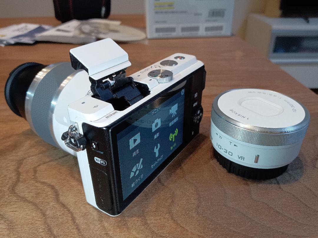 限定値引【イメージセンサー清掃済】Nikon 1 J4 Wズームキット 返金保証