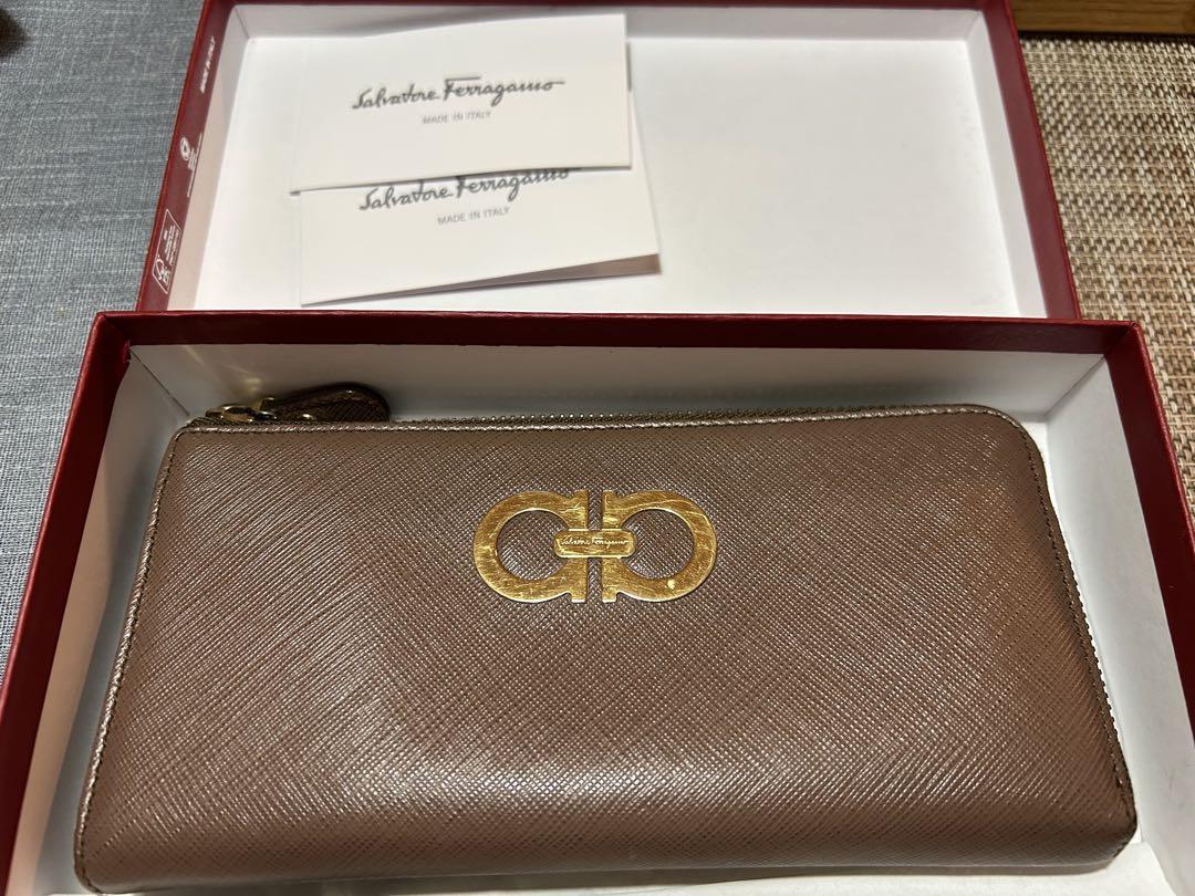 Salvatore Ferragamo クロジャーWガンチーニ 7,744円
