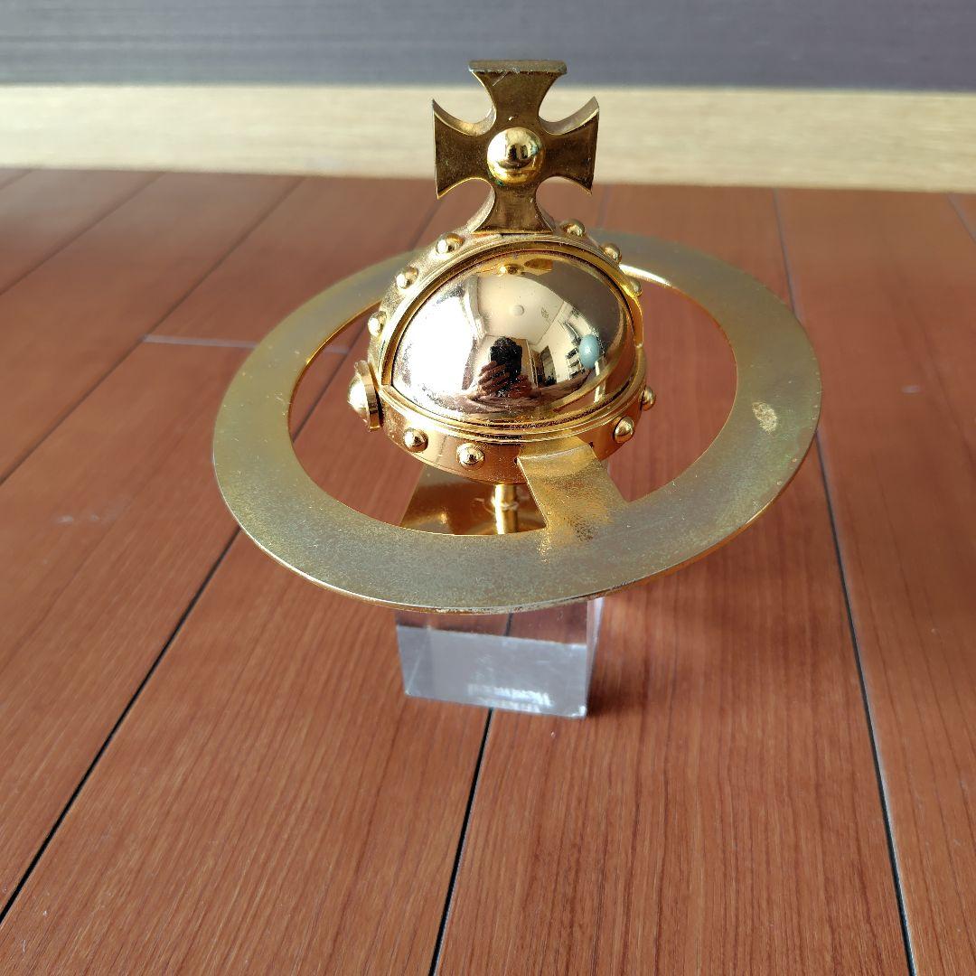 全国無料配送。 ヴィヴィアンウエストウッド 非売品 巨大オーブ オブジェVivienne Westwood×Melissa 進化的な