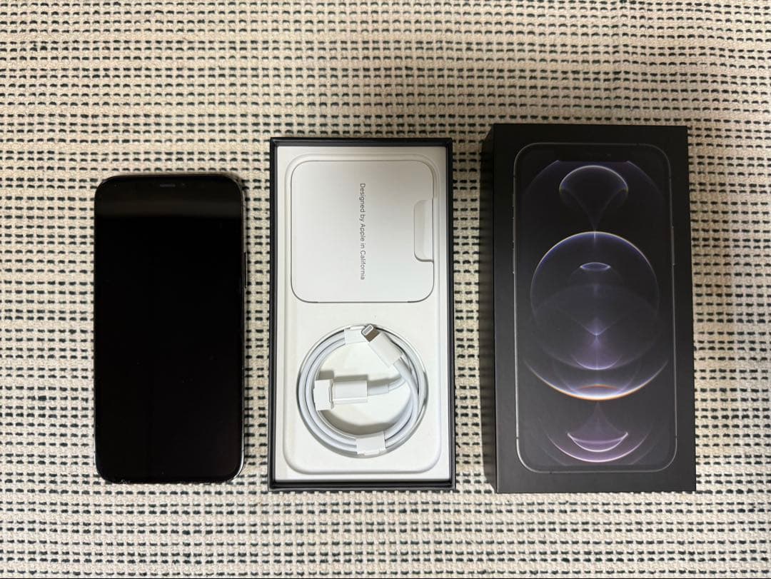 Apple iPhone 12 Pro グラファイト| 256GB SIMフリー