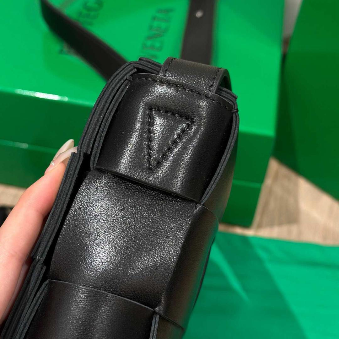 Bottega Veneta ボッテガ カセットバッグ ショルダーバッグ
